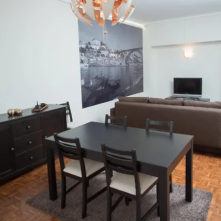 شقة Guest Cedofeita Terrace بورتو